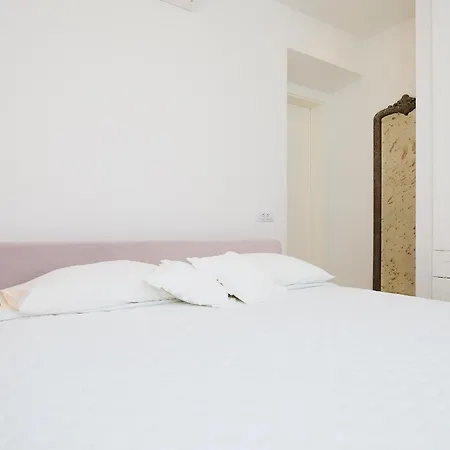 Hedera Estate Hedera A8 Apartment *